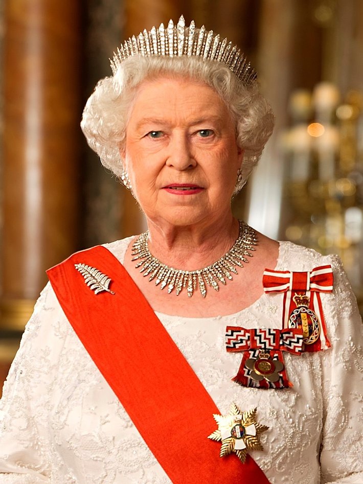  Queen Elizabeth II  (Creative Commons Attribution 4.0 International)